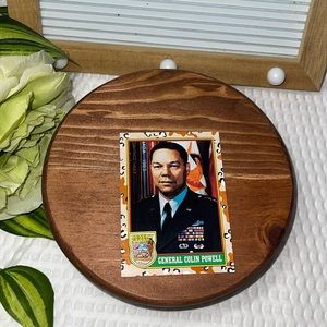 Topps 1991 Desert Storm Series 1 Trading Cards #2 - General Colin Powell -